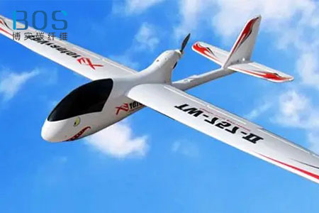 碳纤维复合材料在轻型运动飞机结构中的应用