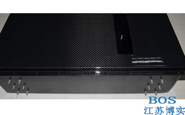 yth游艇会源汽车电池箱体要想升级，离不开碳纤维